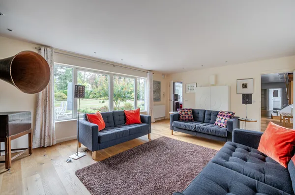 Hockering Road, Woking, GU22 photo 22