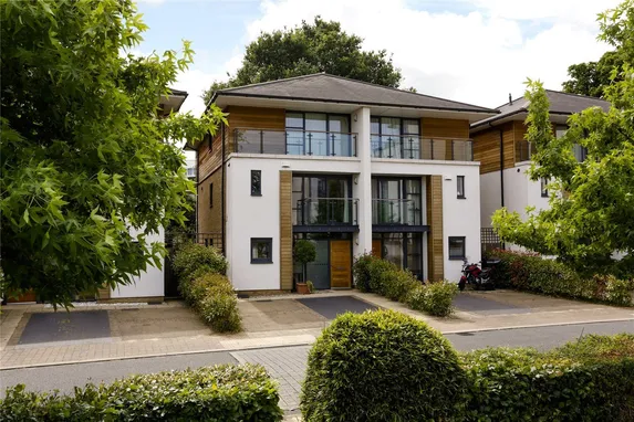 Whitelands Crescent, LONDON, SW18