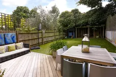 Whitelands Crescent, LONDON, SW18 photo 4