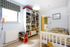 Whitelands Crescent, LONDON, SW18 photo 16