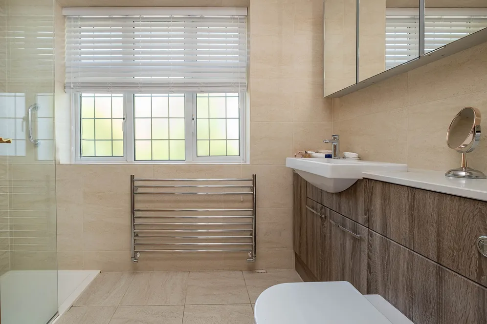 Westcoombe Avenue, London, SW20 photo 7