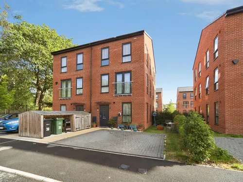 Copper Beech Court, Leedsphoto