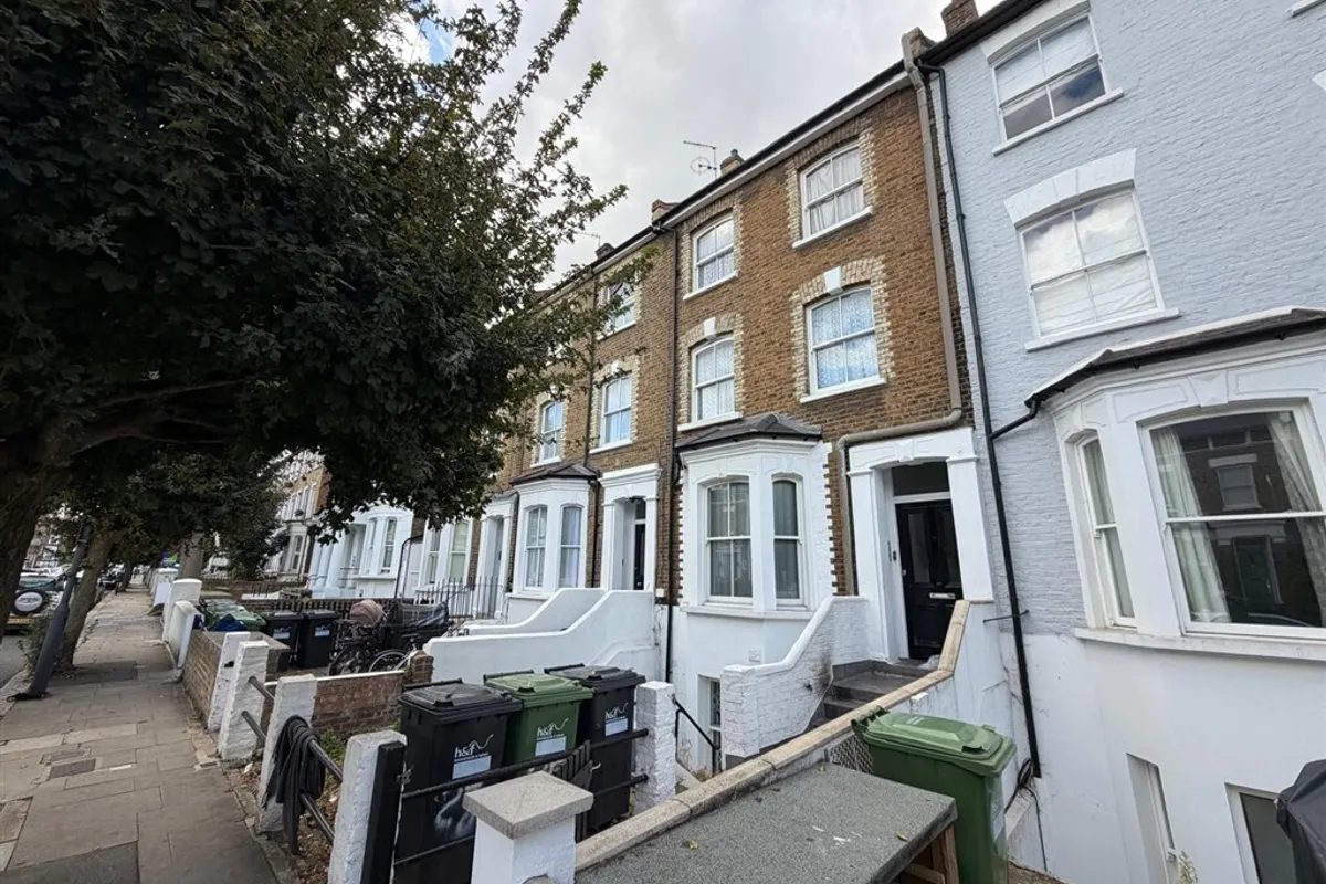 Coningham Road, SHEPHERDS BUSH