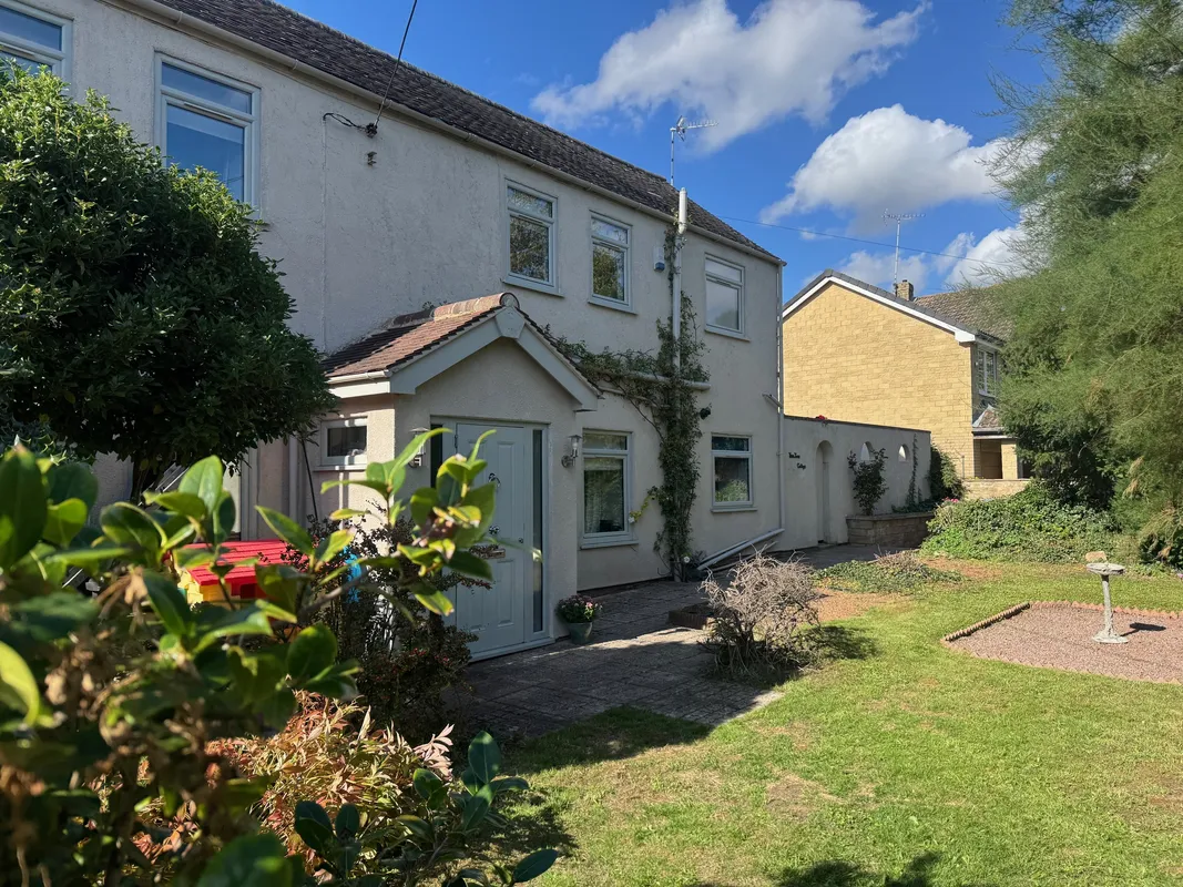 Yew Tree Cottage, Low Street, Carlton in Lindrick