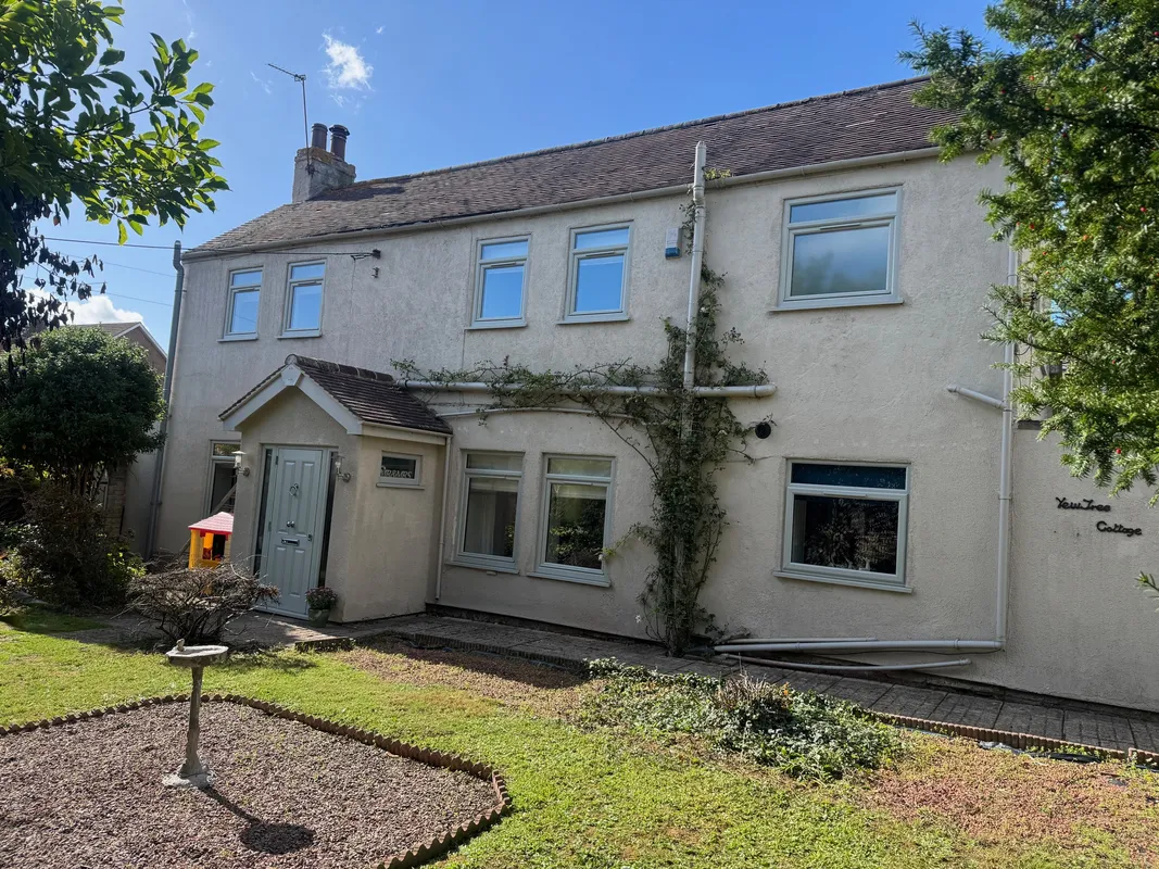 Yew Tree Cottage, Low Street, Carlton in Lindrick