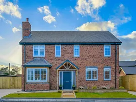 The Hawthorns, Scropton, Derby photo