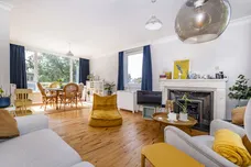 Manor Road, Teddington, TW11 photo 2