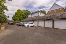 Manor Road, Teddington, TW11 photo 9