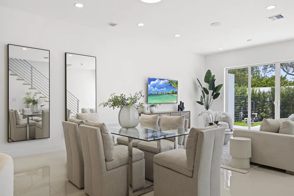 1807 NE 13th St, Fort Lauderdale, FL 33304