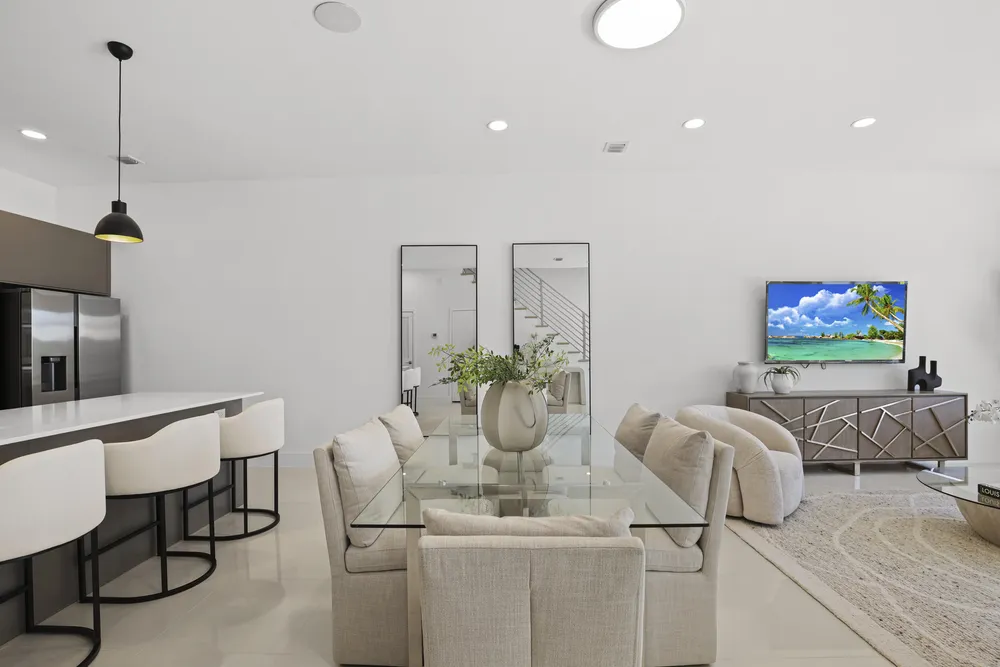 1807 NE 13th St, Fort Lauderdale, FL 33304