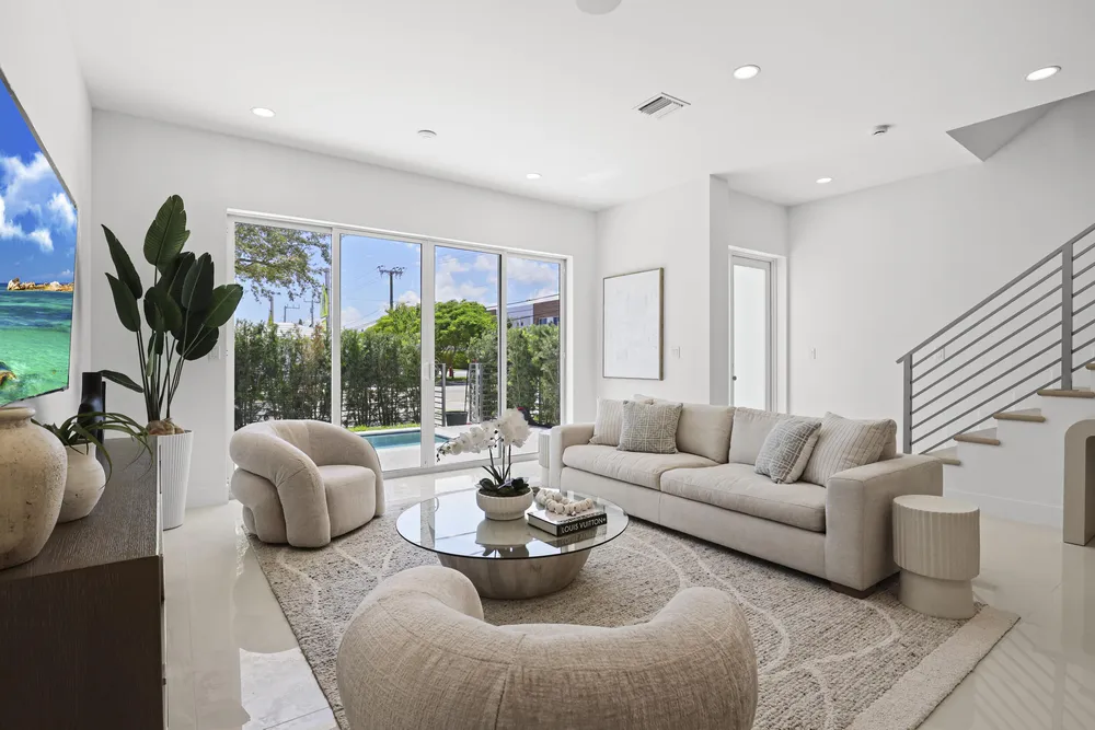 1807 NE 13th St, Fort Lauderdale, FL 33304
