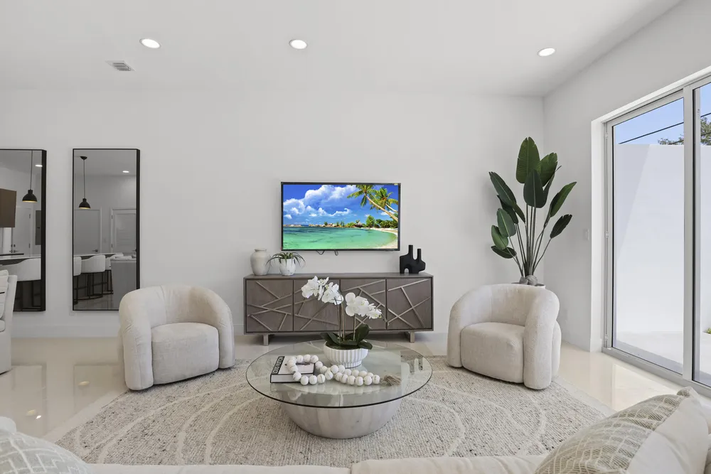 1807 NE 13th St, Fort Lauderdale, FL 33304