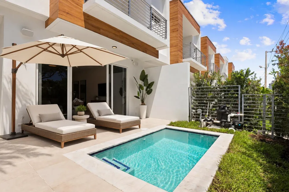 1807 NE 13th St, Fort Lauderdale, FL 33304