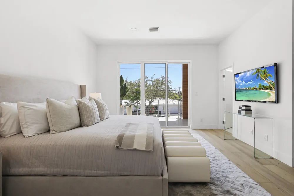 1807 NE 13th St, Fort Lauderdale, FL 33304