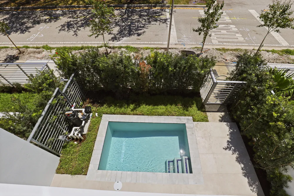 1807 NE 13th St, Fort Lauderdale, FL 33304