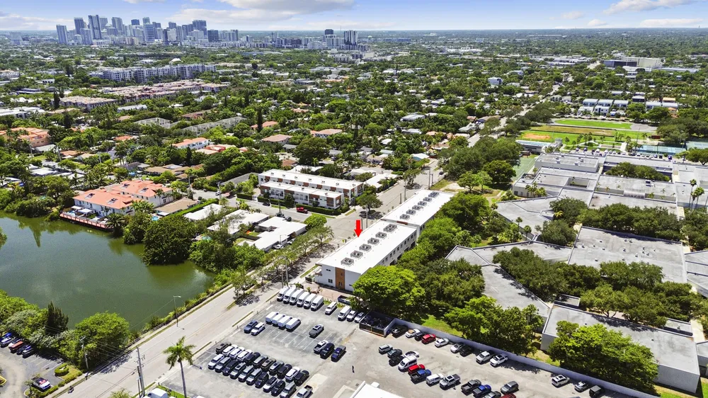 1807 NE 13th St, Fort Lauderdale, FL 33304