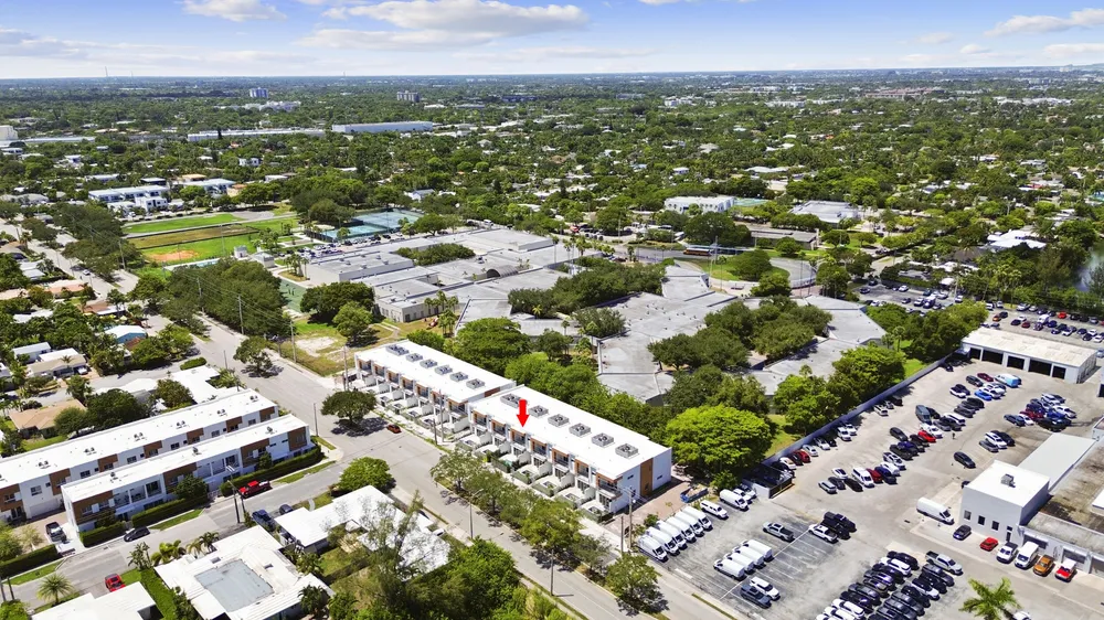 1807 NE 13th St, Fort Lauderdale, FL 33304
