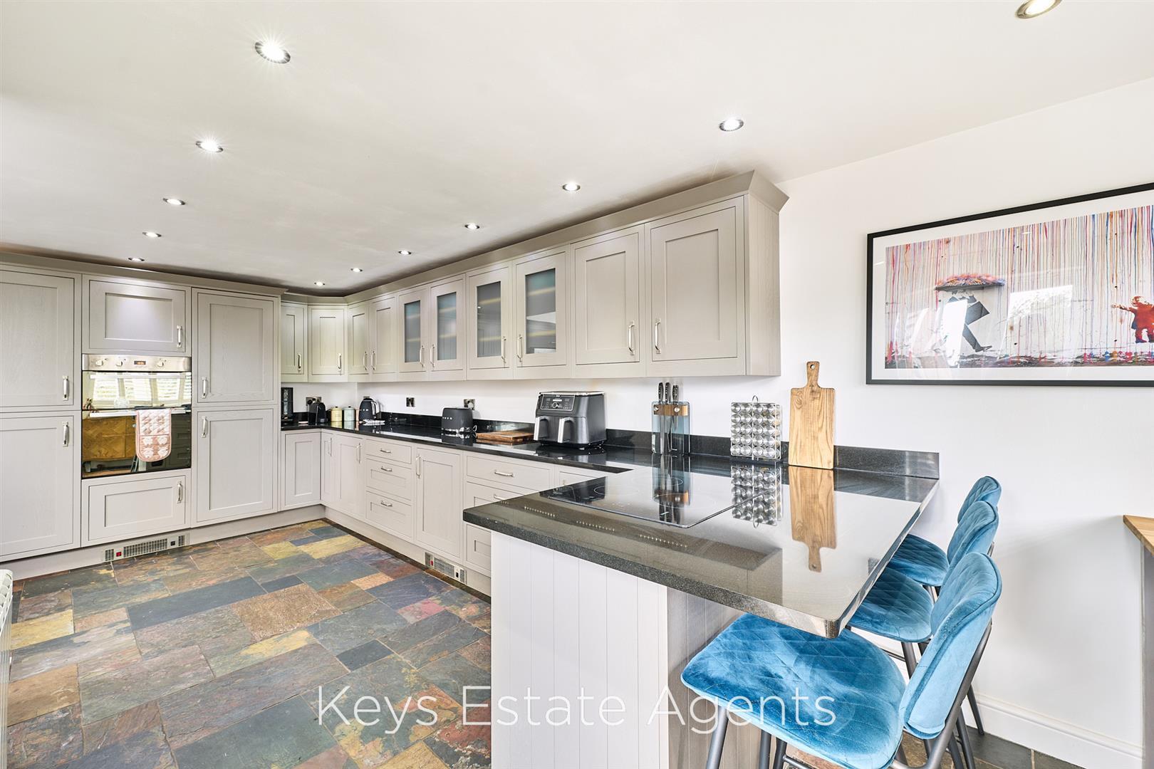 Stuart Avenue, Draycott, Stoke-On-Trent Image 13