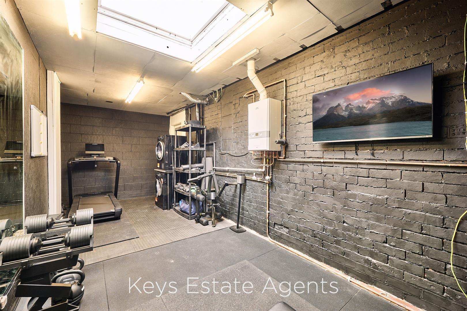 Stuart Avenue, Draycott, Stoke-On-Trent Image 18