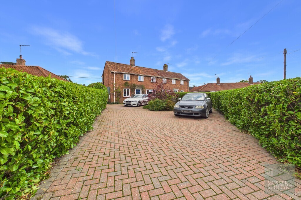 Queensway, Earsham Image 1