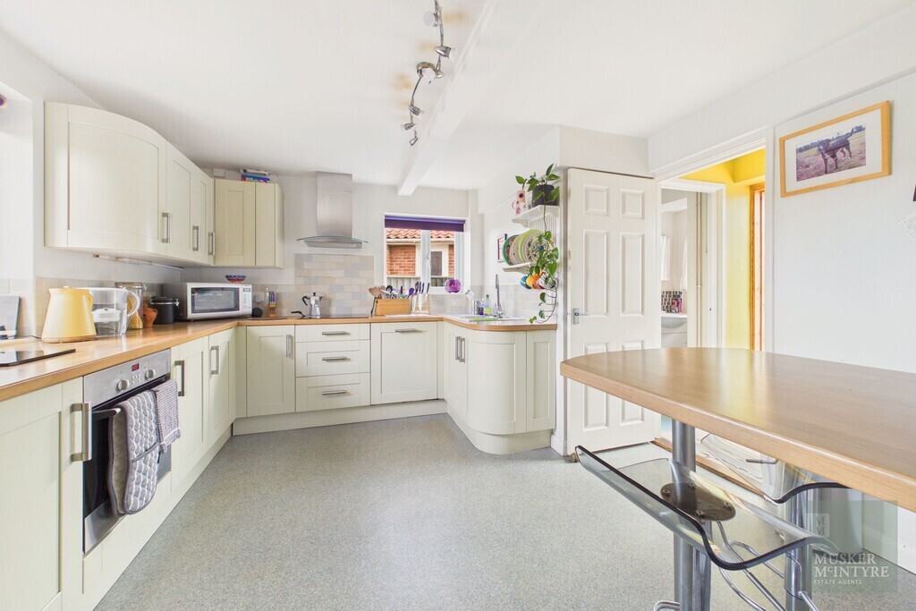 Queensway, Earsham Image 2