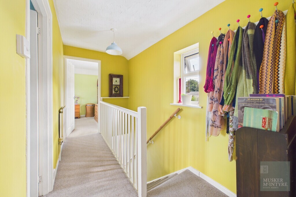 Queensway, Earsham Image 10