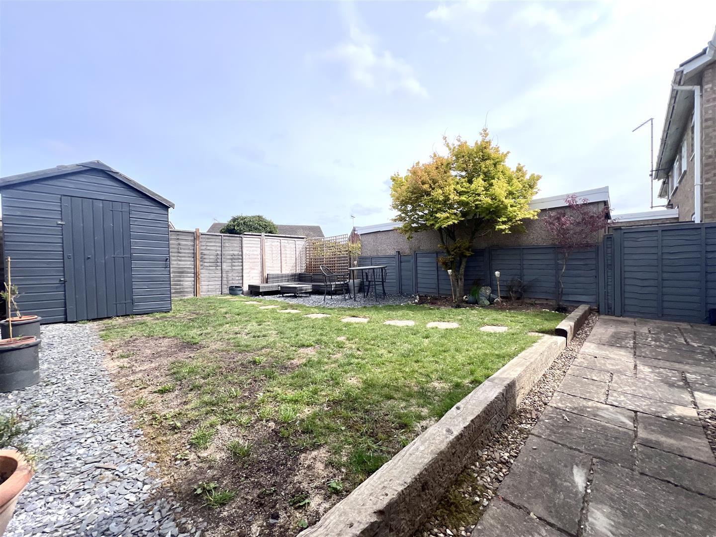 Highfields, Towcester Image 7