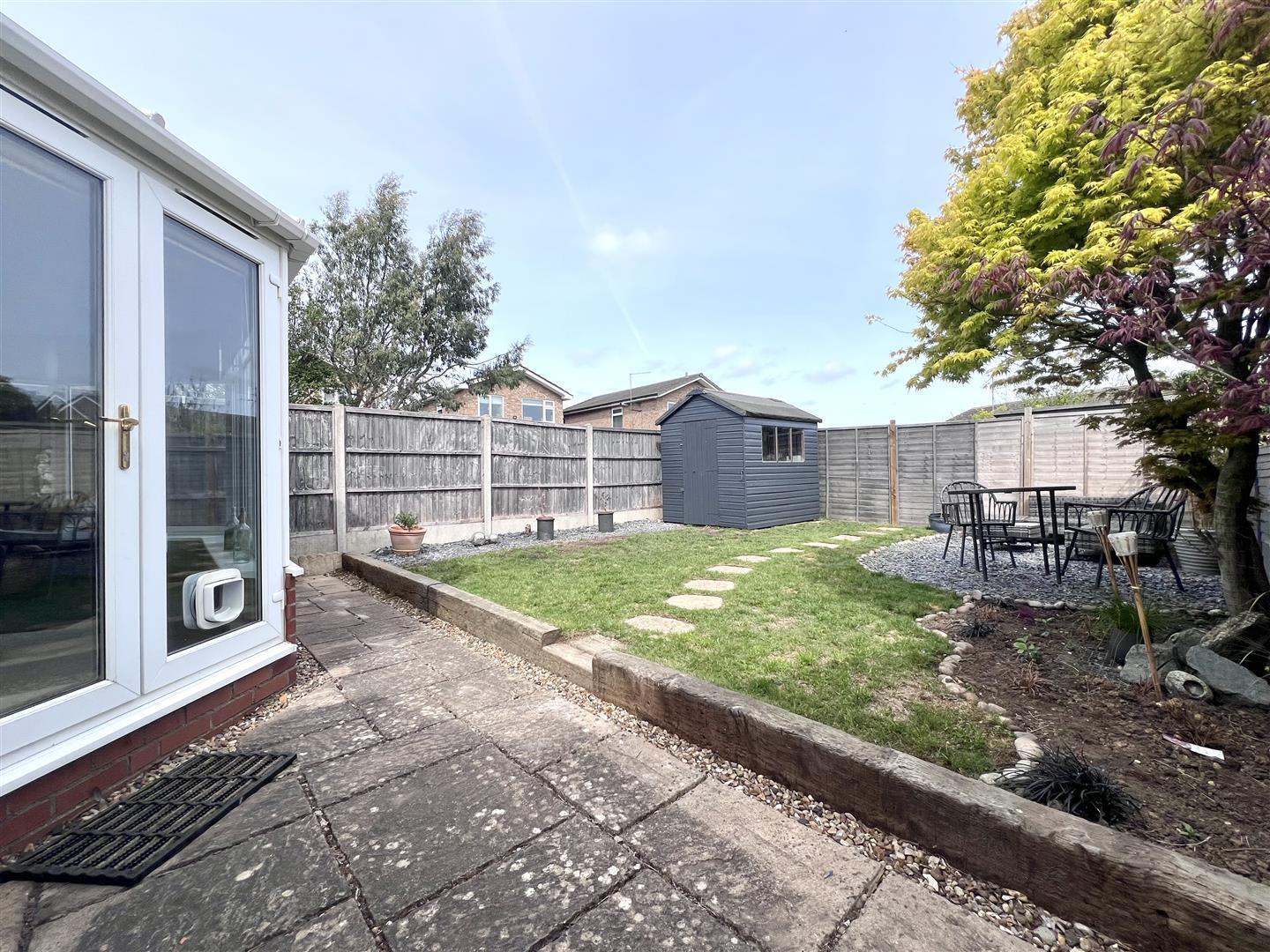 Highfields, Towcester Image 12