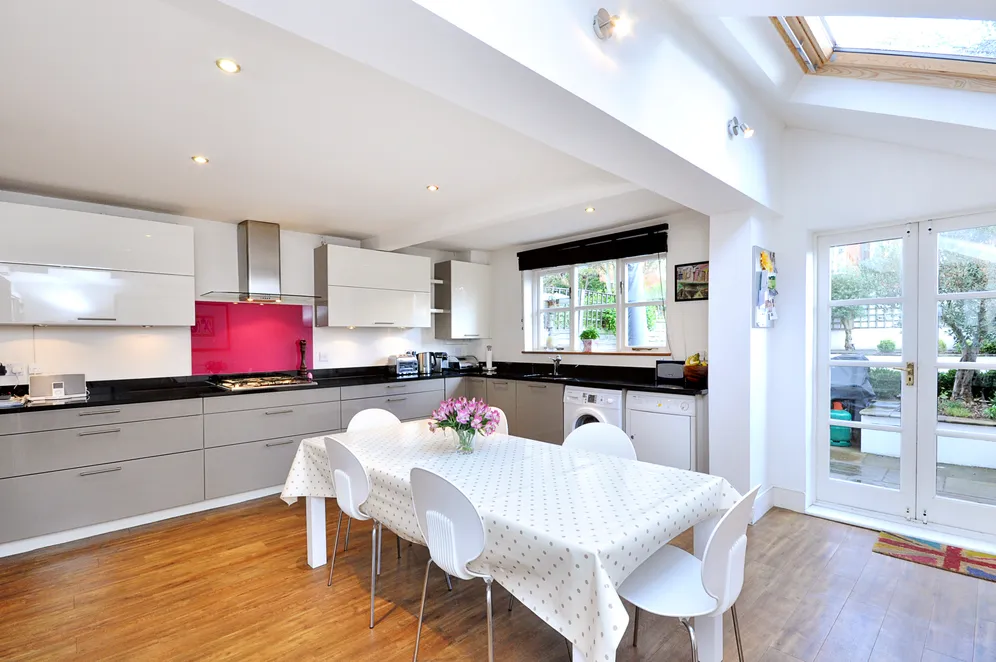 Eland Road, London, SW11 photo 4