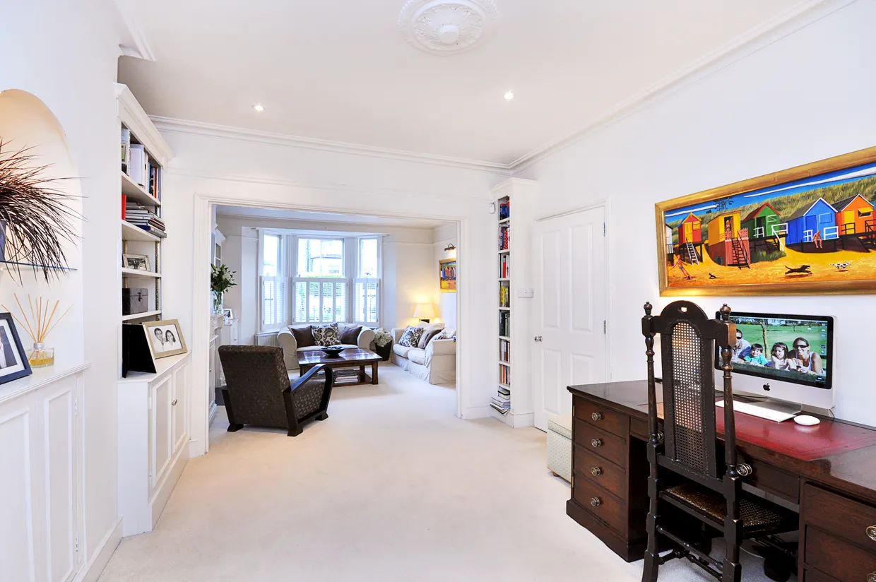 Eland Road, London, SW11 photo 6
