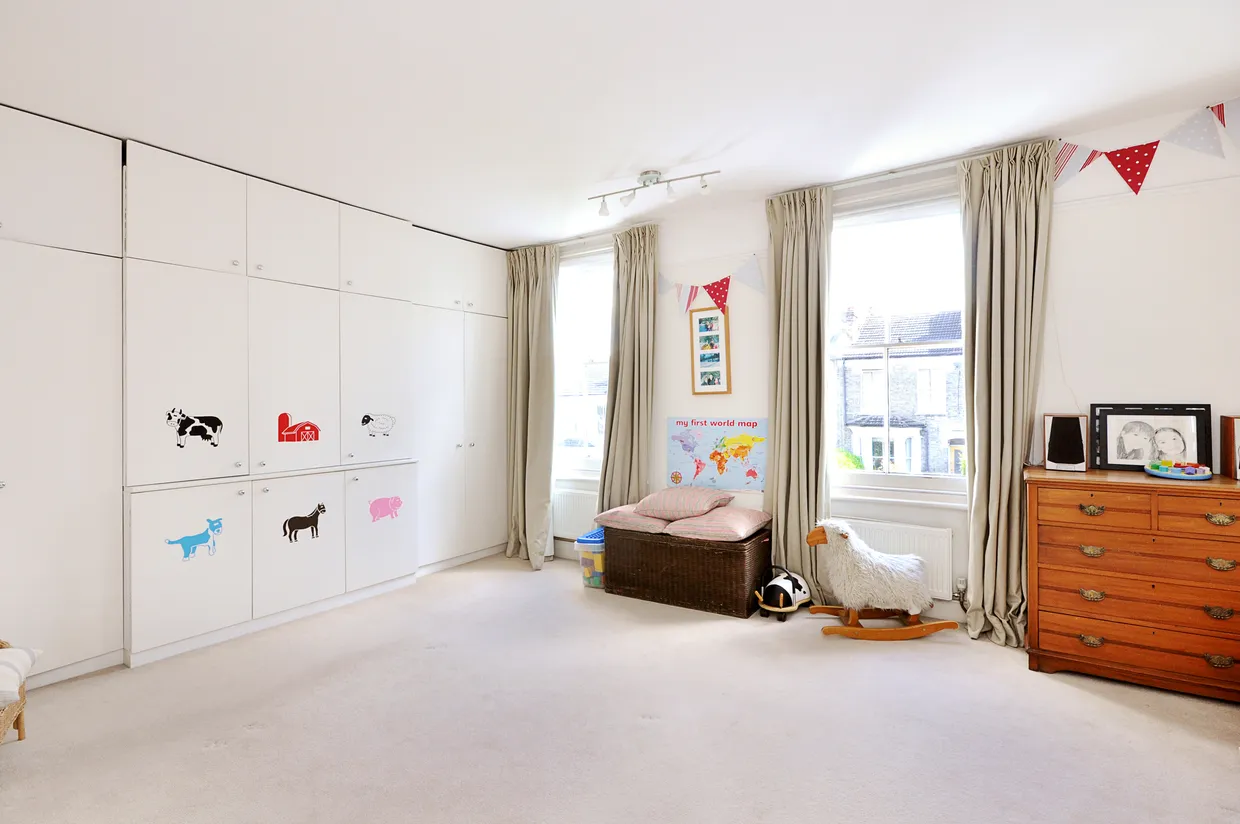 Eland Road, London, SW11 photo 8