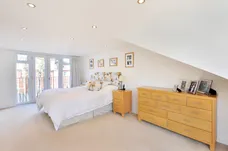 Eland Road, London, SW11 photo 13