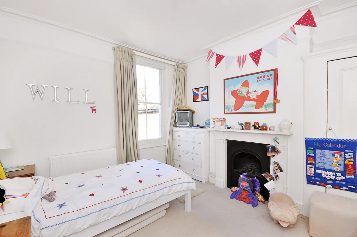 Eland Road, London, SW11 photo 14