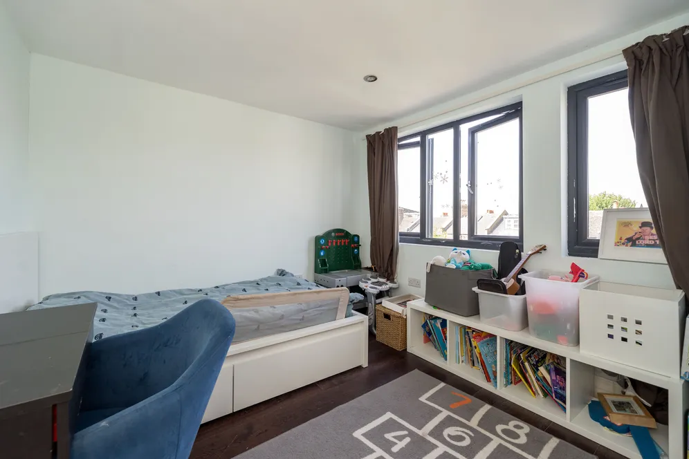 Fernhead Road, London, W9 photo 14
