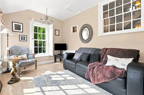 Chipping Hill, Witham, CM8 photo 6