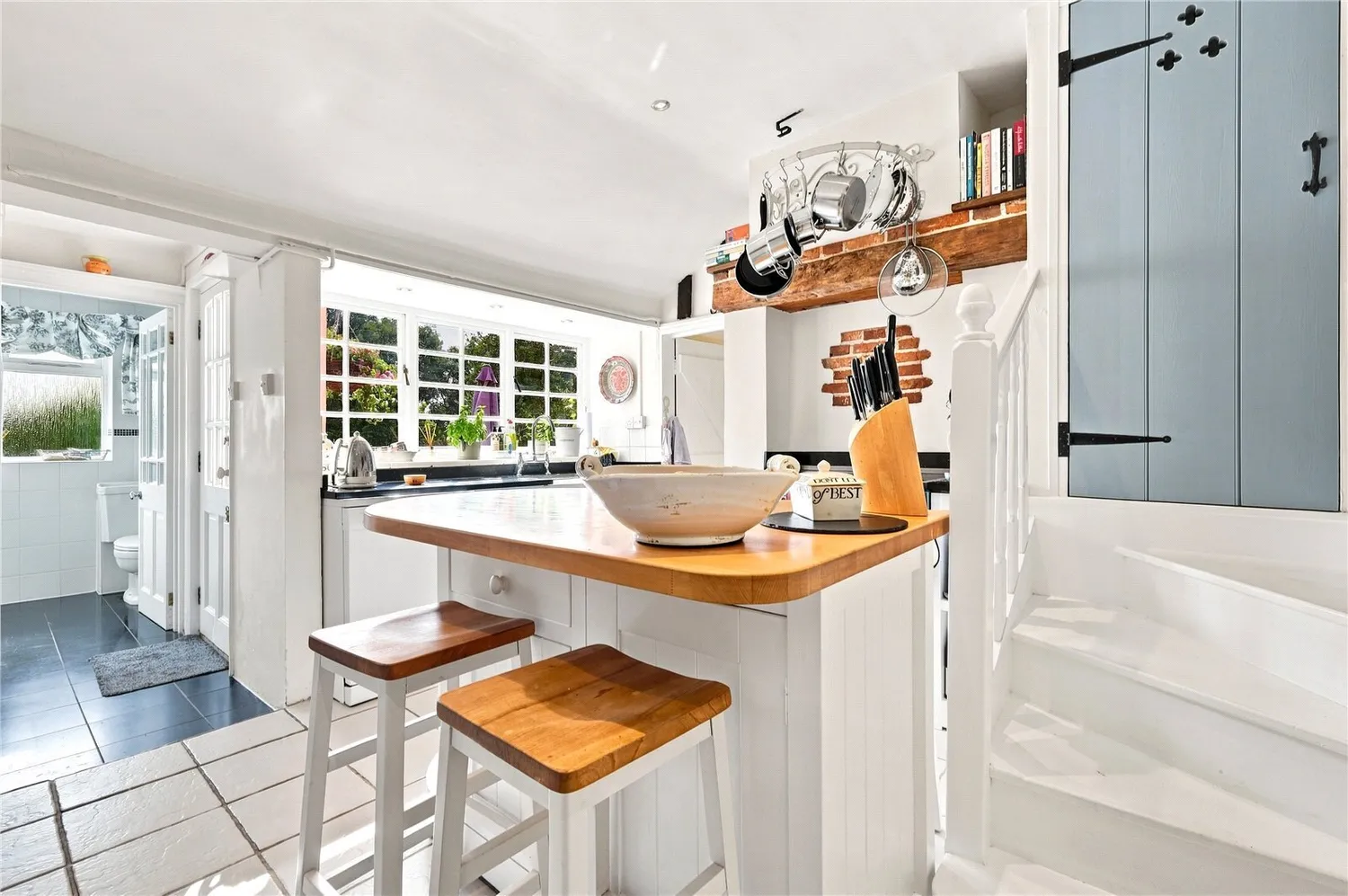 Chipping Hill, Witham, CM8 photo 12