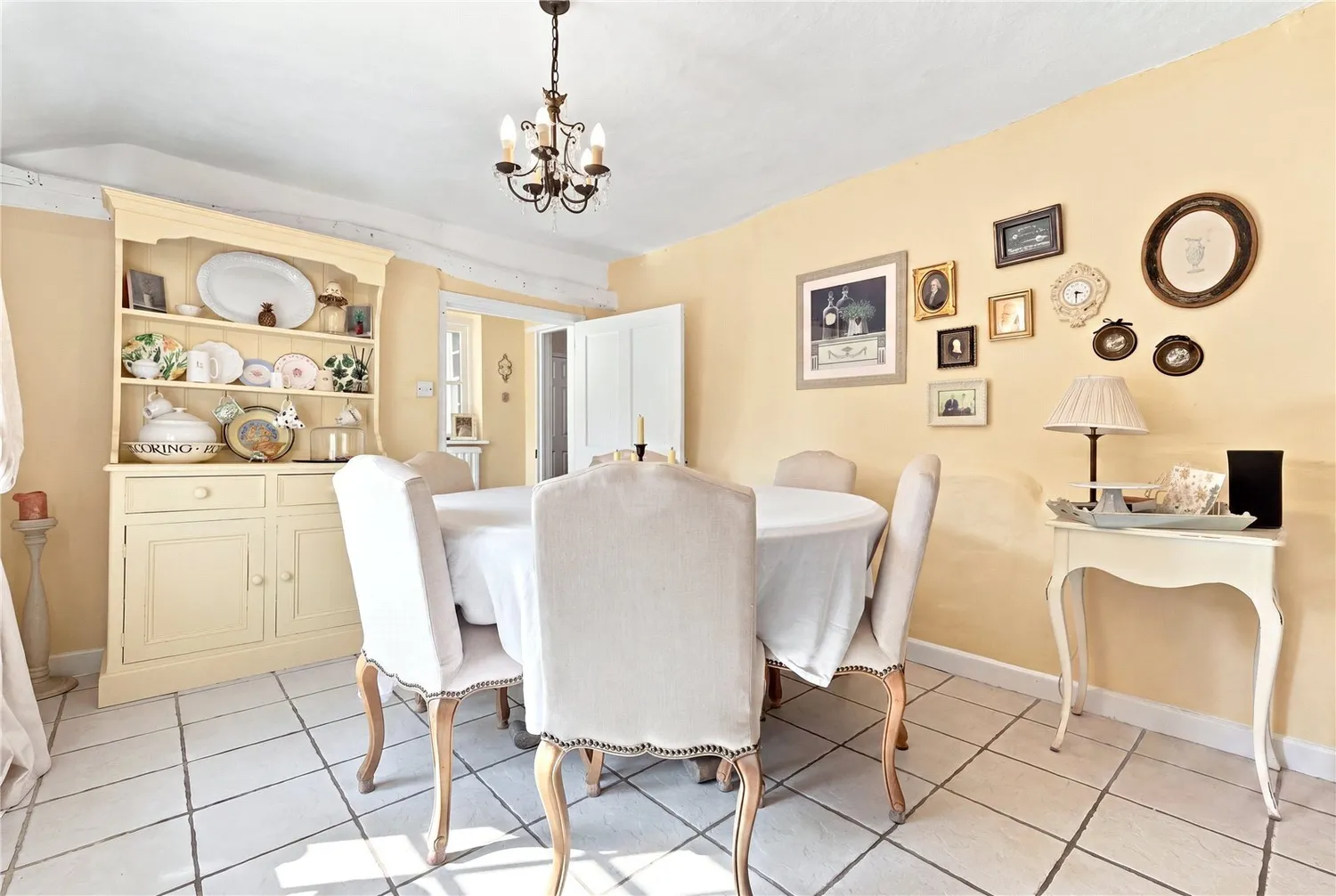 Chipping Hill, Witham, CM8 photo 13
