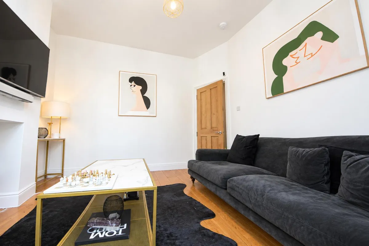 Glebe Road, Finchley, N3