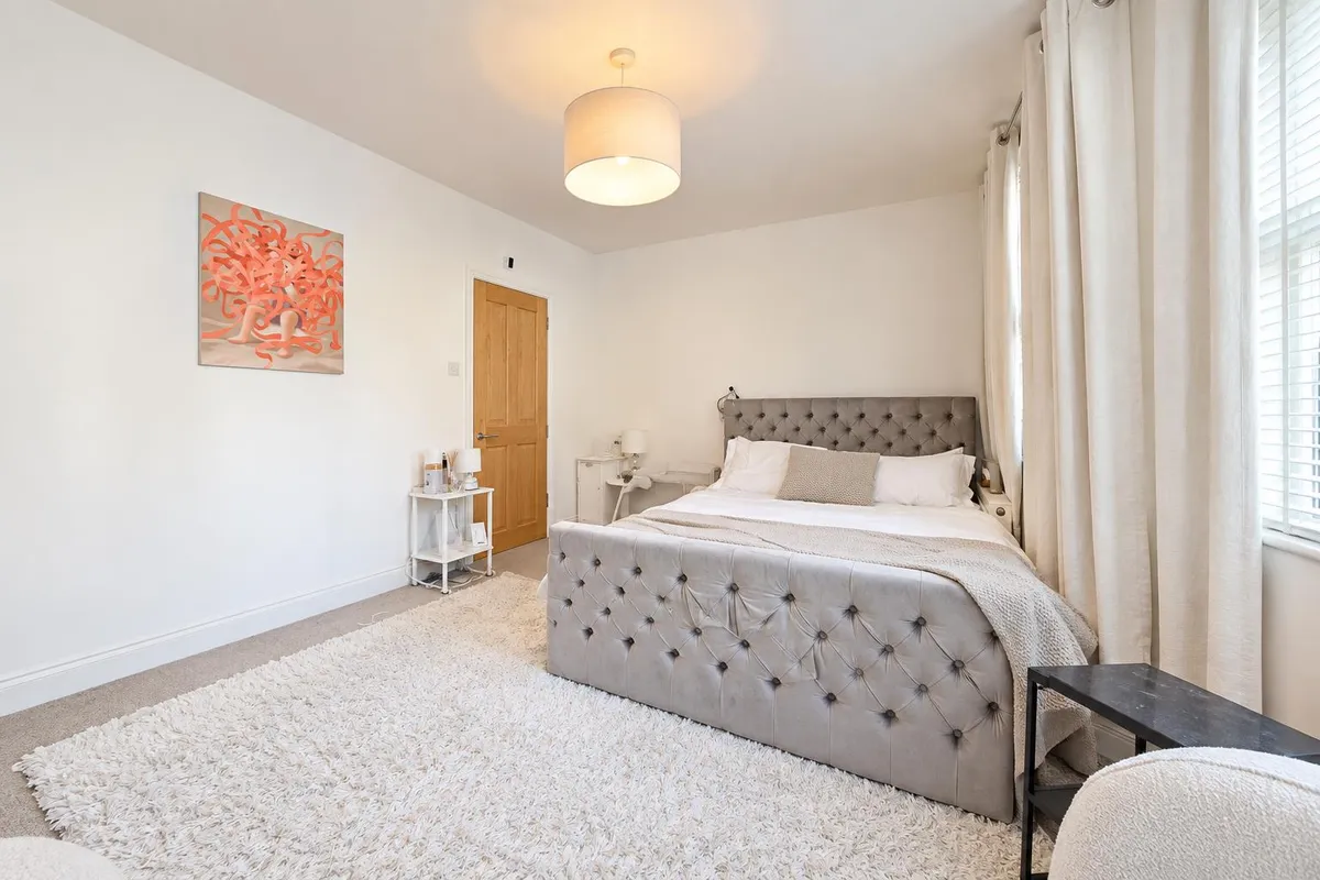 Glebe Road, Finchley, N3