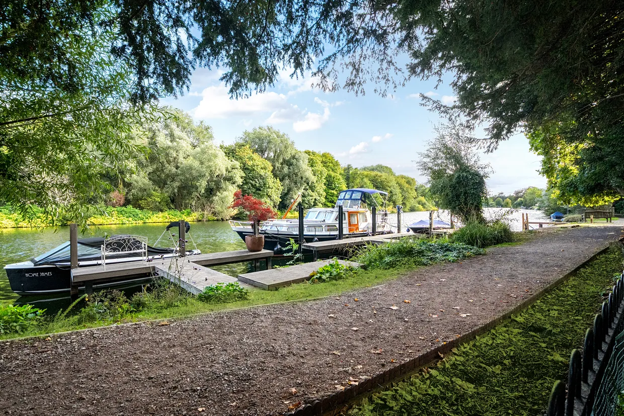 Islet Park, Maidenhead, SL6 photo 17