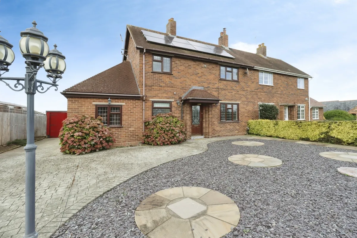 Barton Road, Barton, Malpas