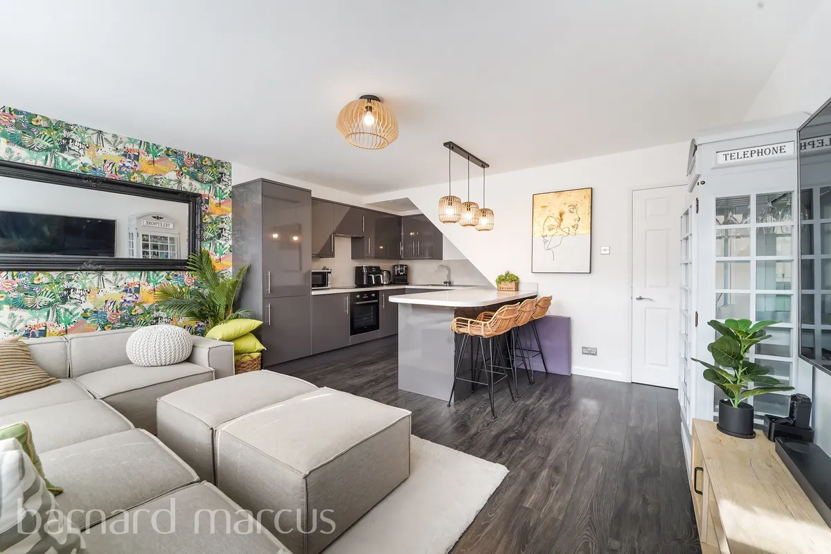 Sawkins Close, LONDON