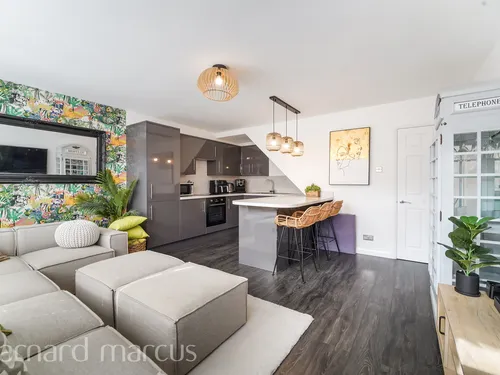 Sawkins Close, LONDONphoto