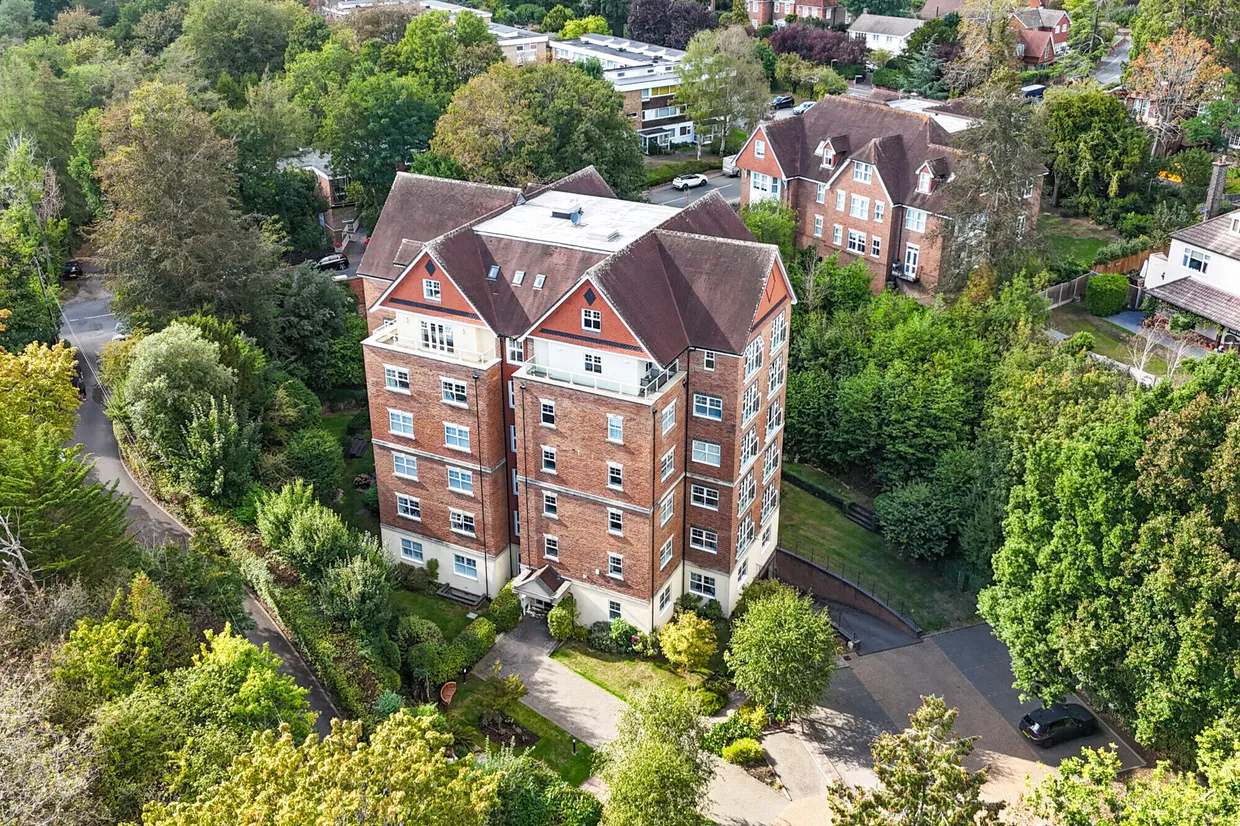 Wray Common Road, Reigate, RH2 photo 14