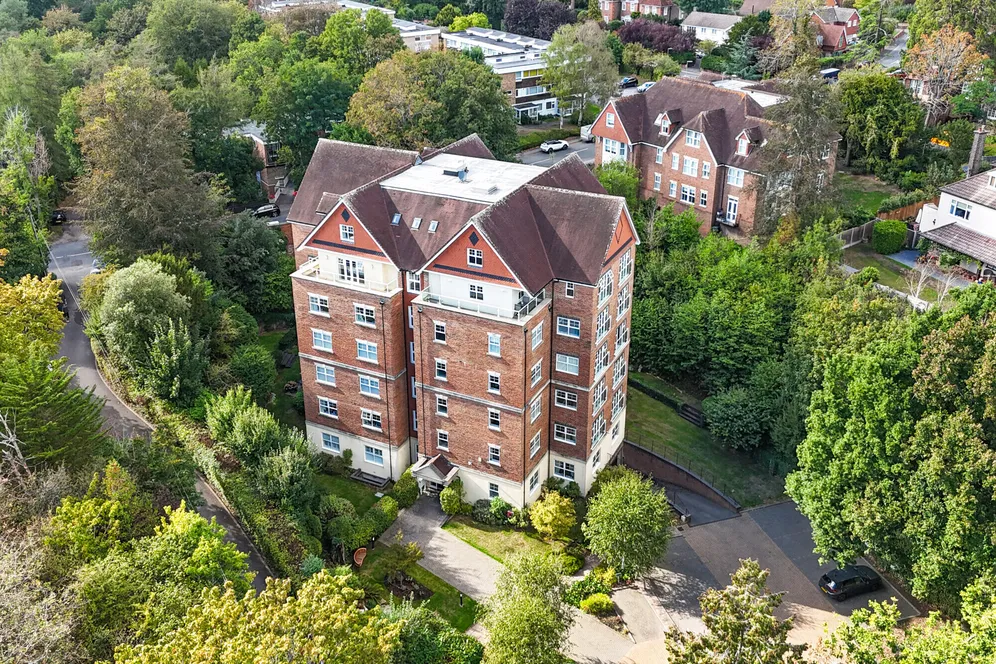 Wray Common Road, Reigate, RH2 photo 14