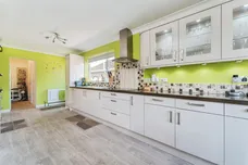 Elwyndene Road, March
