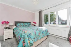 Elwyndene Road, March