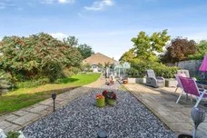 Elwyndene Road, March