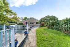 Elwyndene Road, March