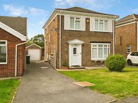 Thorns Drive, Greasby, Wirral photo